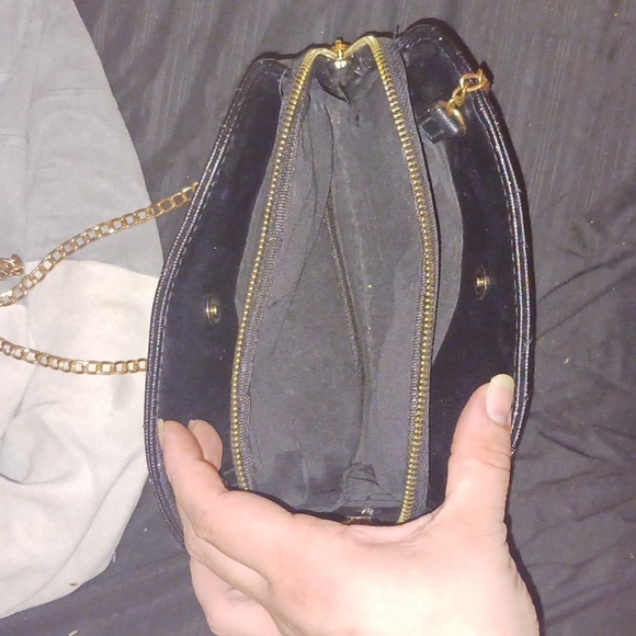 Purses - Picture 3 of 4